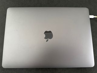 MacBook Pro 13” 2020 - 16 GB RAM - 512 SSD