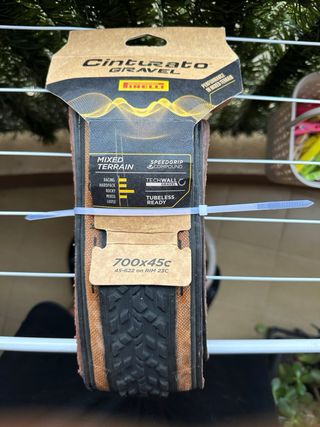 Cubierta Pirelli Cinturato Gravel M 700x35C