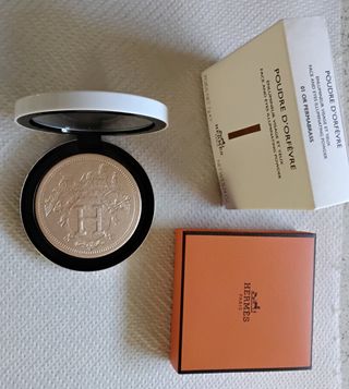 Hermes Poudre d'Orfèvre Or Permabrass Highlighter de segunda mano