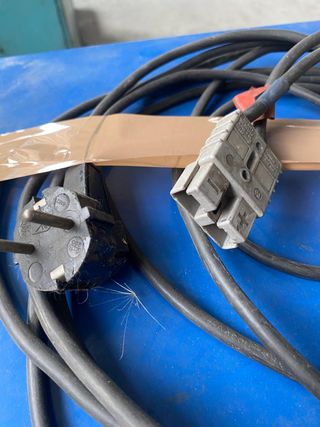 CARGADOR BATERIAS TUDOR 24V 10A