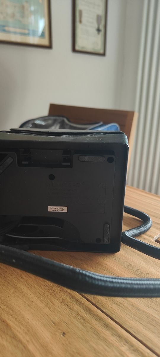 Compressore partatile per automobile