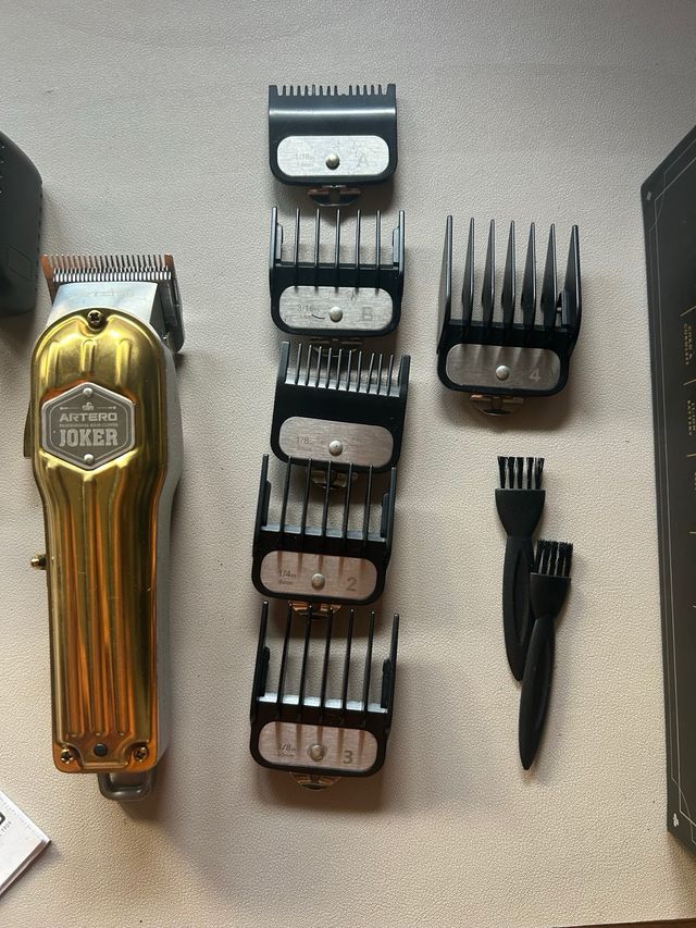 Máquina Cortapelo Artero Joker Dorada