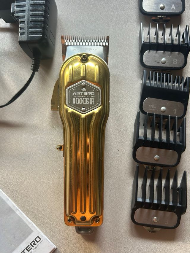 Máquina Cortapelo Artero Joker Dorada