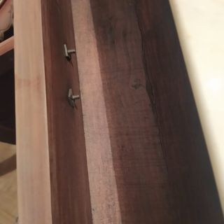 Aparador antiguo de madera y mármol