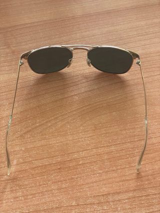 Ray-Ban Signet. 