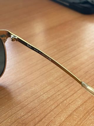 Ray-Ban Signet. 