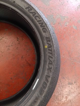 Neumáticos de circuito