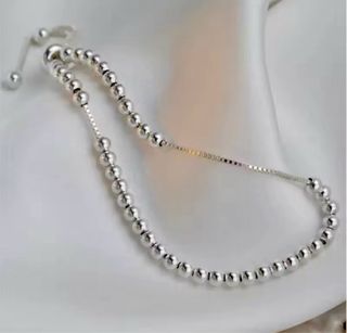Pulsera de plata con cuentas ajustables