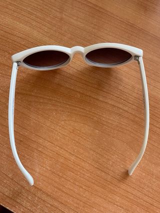 Gafas de sol ojo de gato blancas