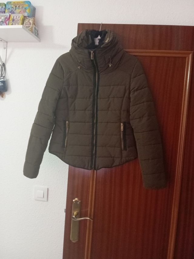 Cazadora Zara verde militar Talla M