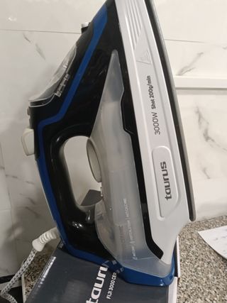 Plancha Taurus FIJI 3000 CERAMIC