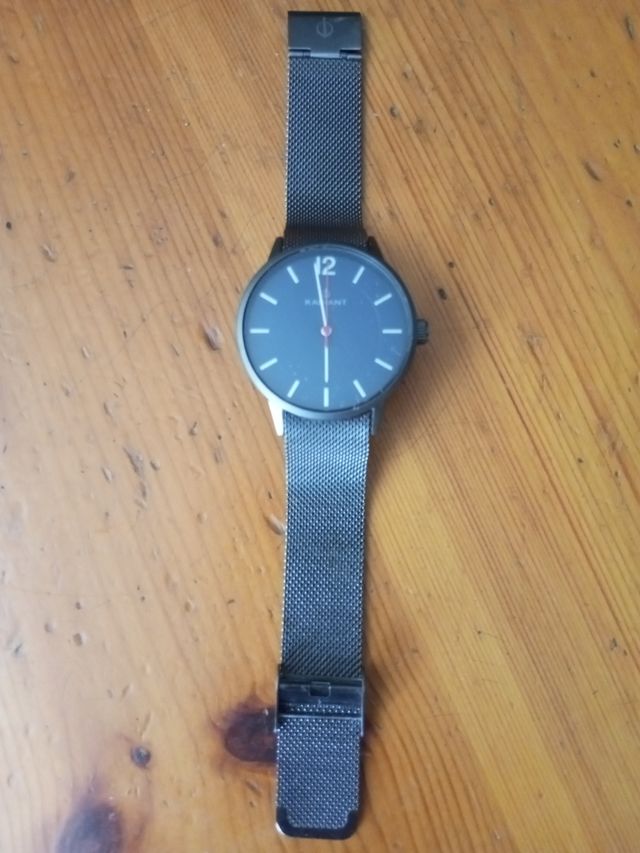 Reloj Radiant Caballero Negro y Plateado