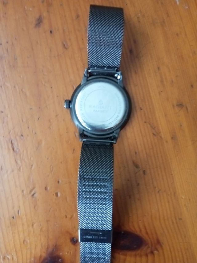 Reloj Radiant Caballero Negro y Plateado