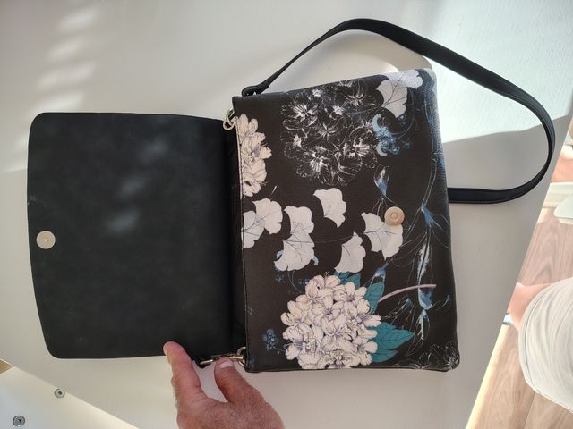 Borsa tracolla Desigual floreale nera