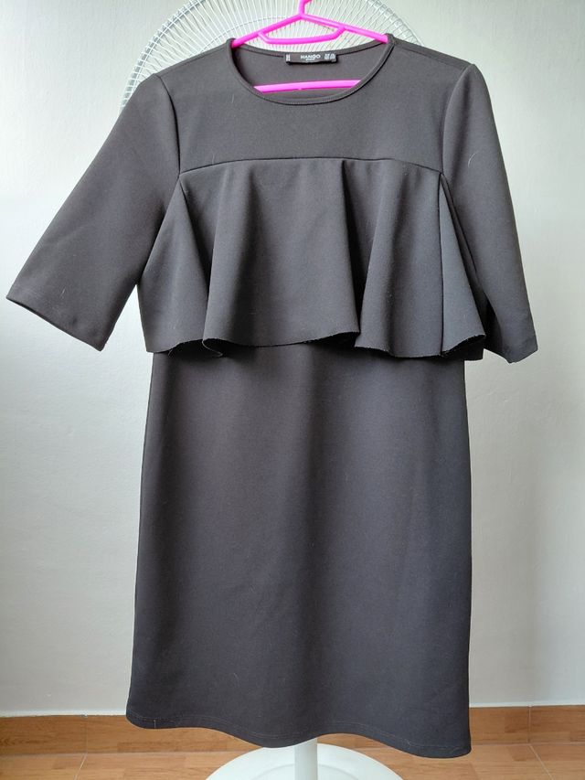 Vestido Mango Negro con Volante