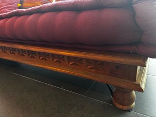 Sofá Balinés Multicolor con Cojines