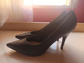 Zapatos de salón negros Mango
