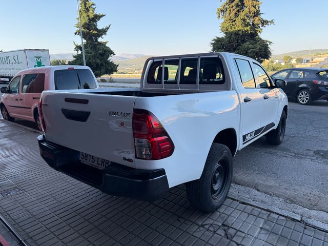 Toyota Hilux 2021