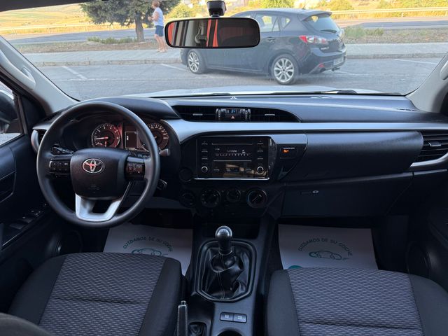 Toyota Hilux 2021
