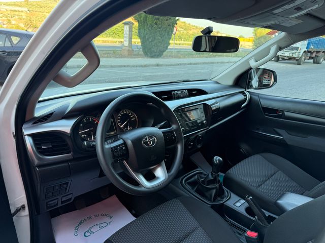 Toyota Hilux 2021