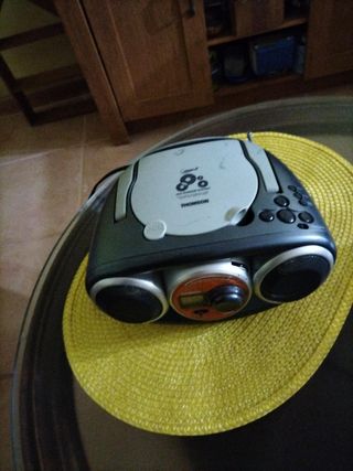 Reproductor Cassette y Radio Thomson