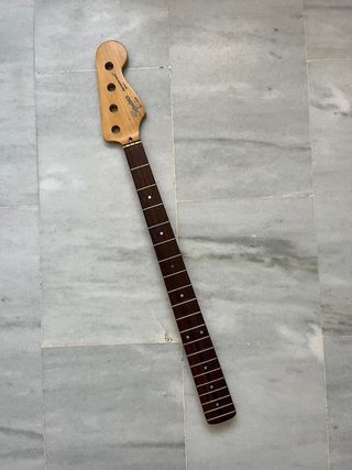 Mástil Squier Precisión MIK con tara 