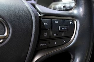 Lexus UX   2.0 250h Business 