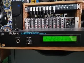 Roland U-200 RS PCM. Módulo de sonido. 