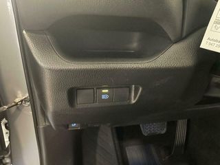 Toyota Rav4   2.5l 220H Advance