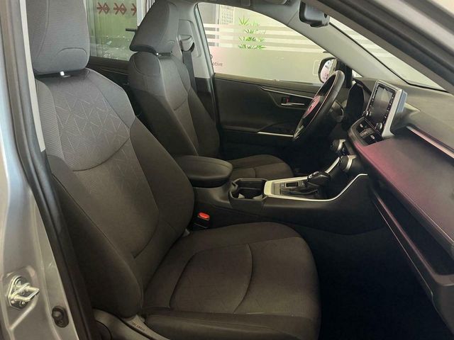 Toyota Rav4   2.5l 220H Advance 