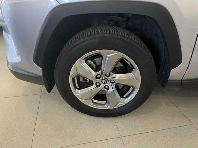 Toyota Rav4   2.5l 220H Advance 