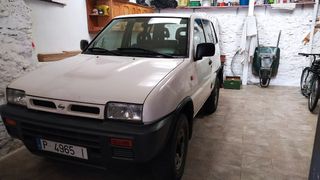 Nissan Terrano II 1995