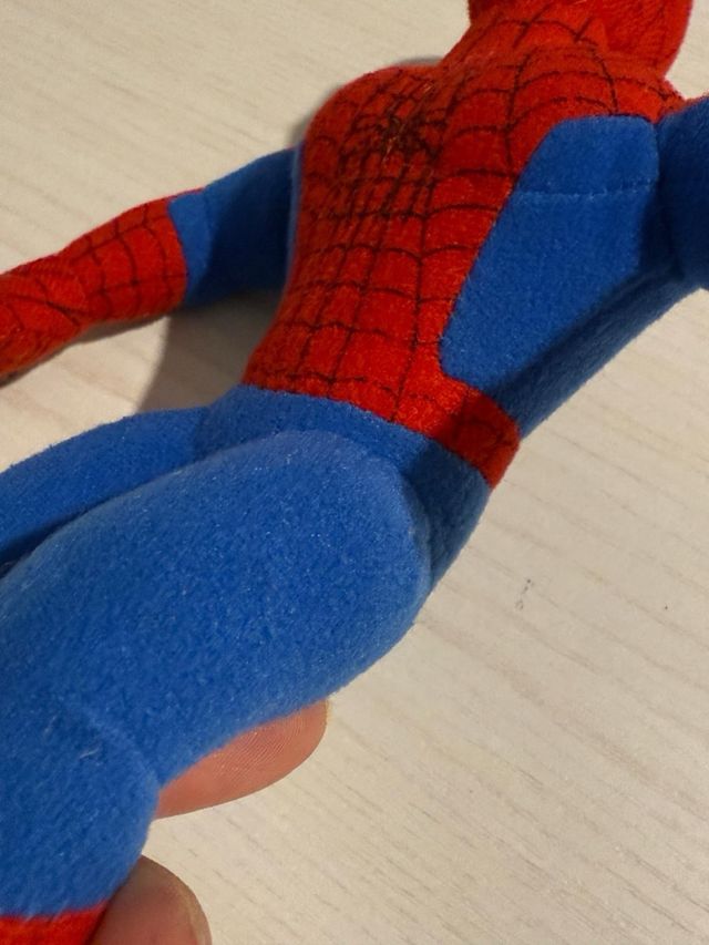 Peluche Spiderman per bambini
