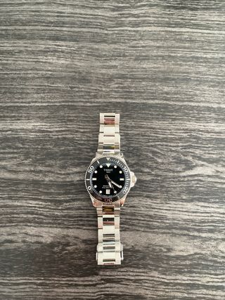 Reloj Tissot Seastar Plateado y Negro