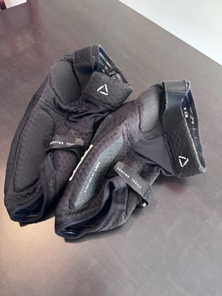 Joelheiras ION K-Pact AMP HD