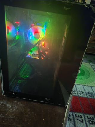 PC Gaming con luces RGB
