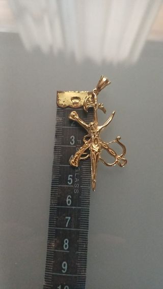 Cristo de la legión chapado en Oro 18k