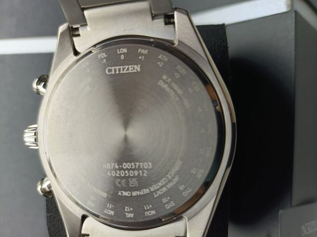 Citizen Eco-Drive TSUKI-MOON PHASE Titanium.