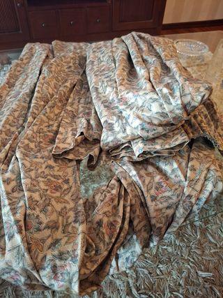 Cortinas estampadas beige y multicolo, 70x220 cada