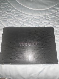 Portátil Toshiba Negro
