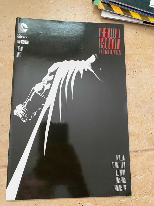 Lote oferta varios DC. Librerías: 29 euros
