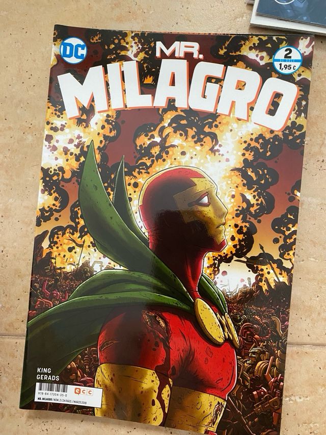 Lote oferta varios DC. Librerías: 29 euros