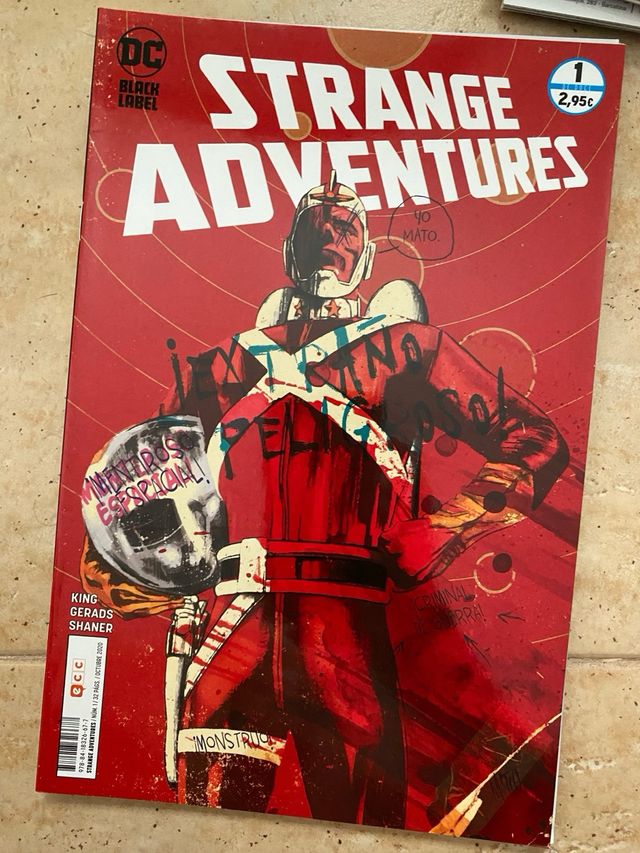 Lote oferta varios DC. Librerías: 29 euros