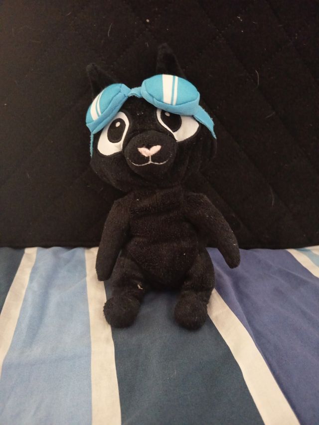 Peluche gatto nero con occhiali