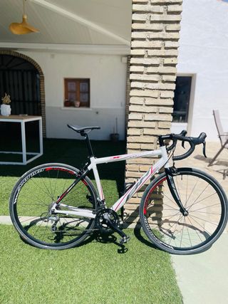Bicicleta BH Contour