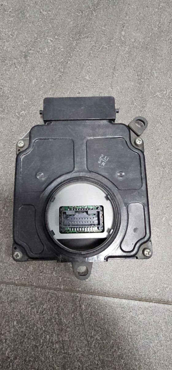 Centralita Faro Toyota CHR 89908-F4010 DENSO