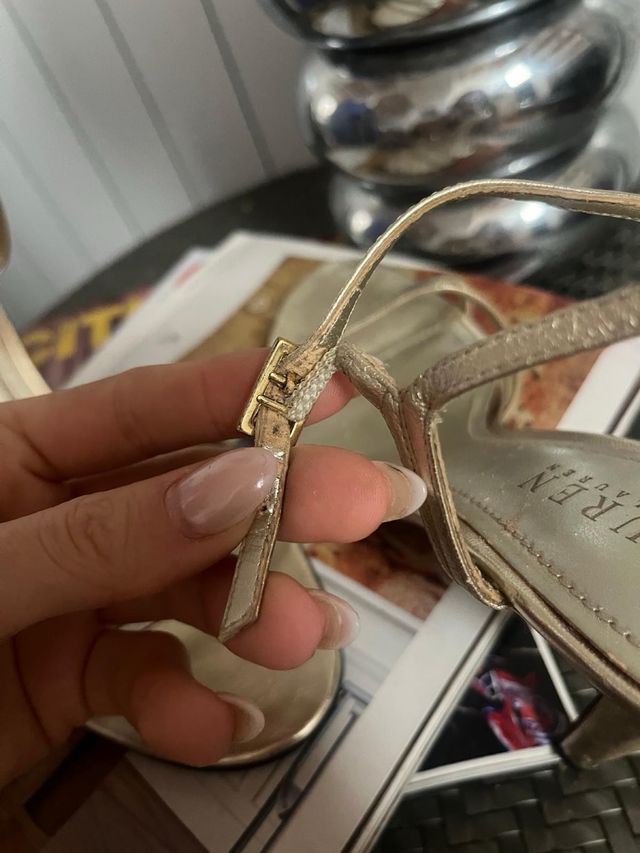 Sandalias de tacón doradas Ralph Lauren