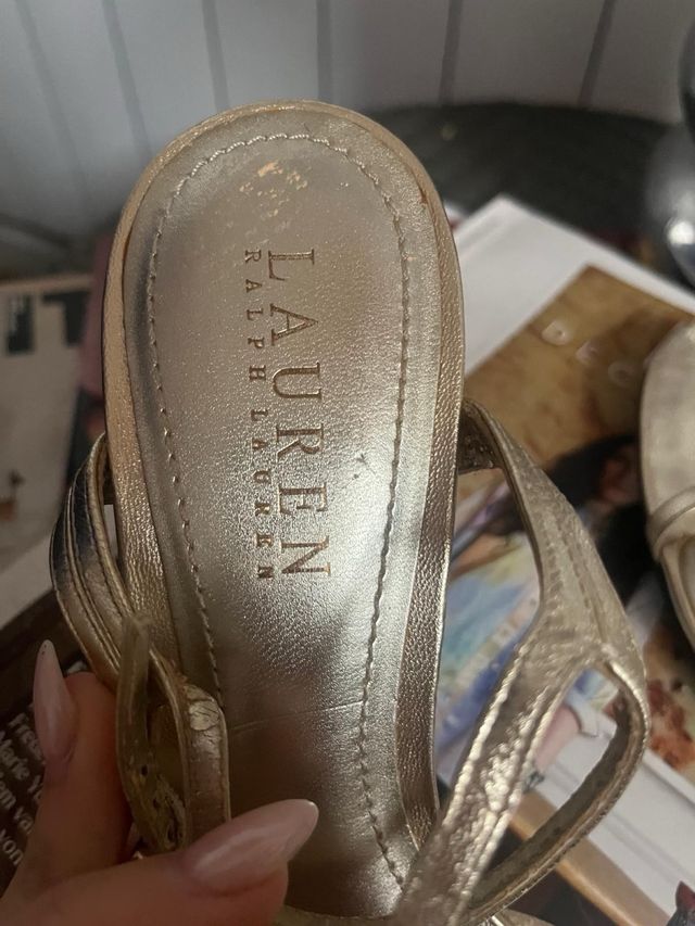 Sandalias de tacón doradas Ralph Lauren