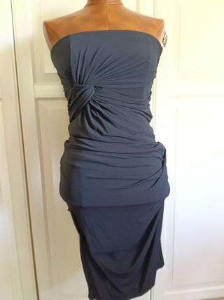 Vestido palabra de honor negro drapeado