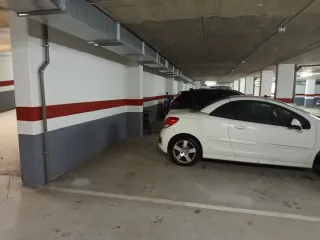 Alquiler Garajes en plaza América-Lugaritz